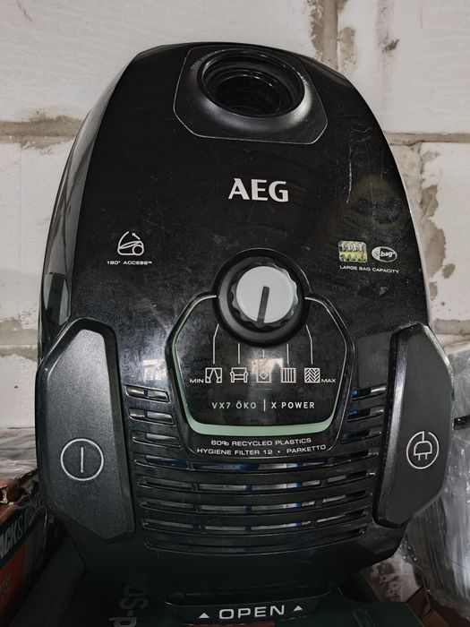 AEG Пилесос з Німеччини