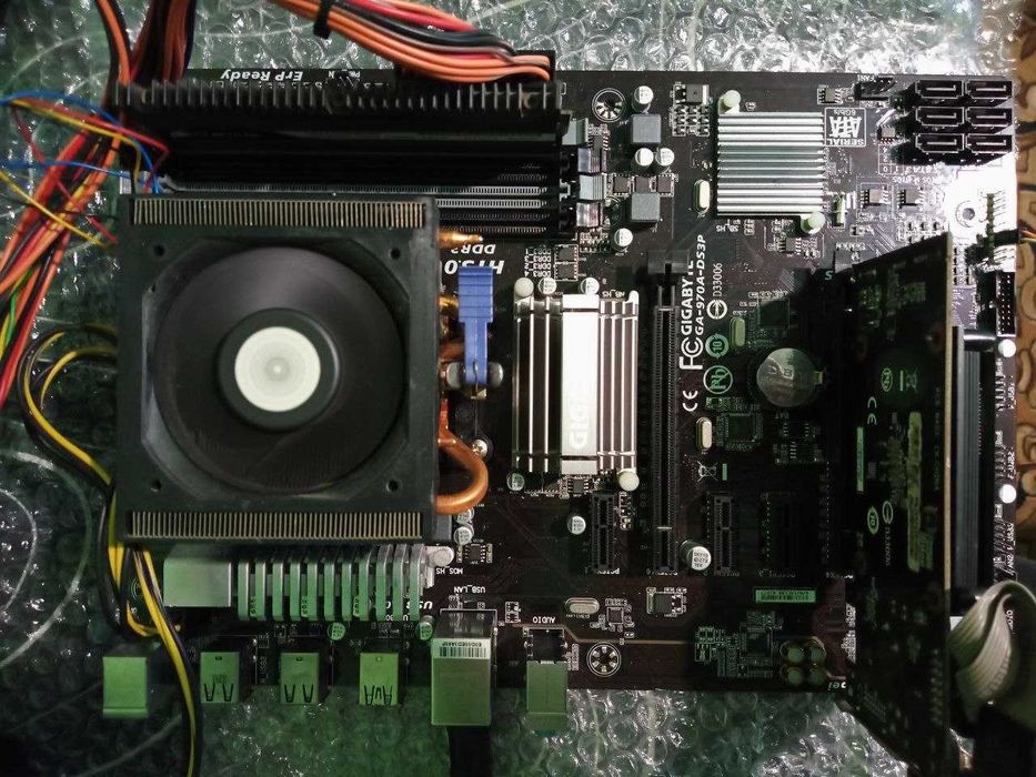 Комплект для ПК: 8 ядер FX-8320 + GA-970A-DS3P + Be Quiet 430W