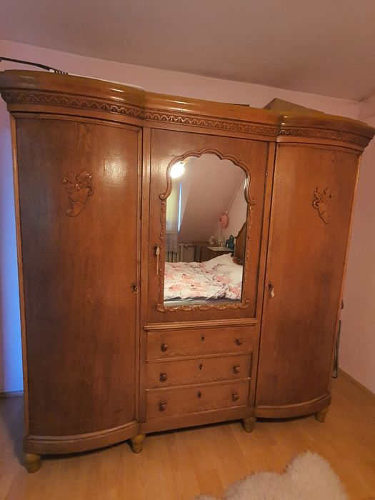 Sprzedam komplet mebli sypialnianych