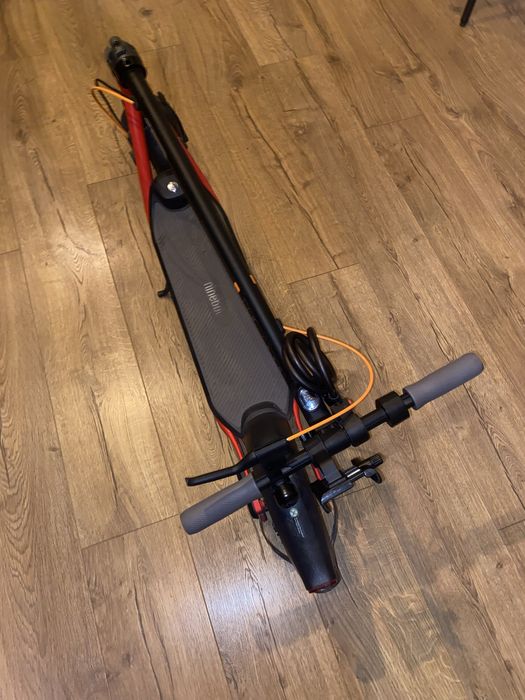 Hulajnoga elektryczna Ninebot D28D