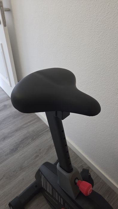 Bicicleta estática / de manutenção Spokey Gradior - Excelente estado