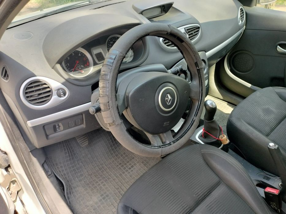 Renault  clio 2011