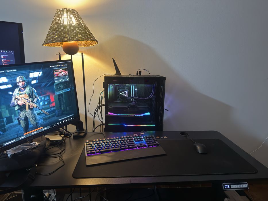 MSi Gaming 9800x3D RX9070XT DDR5 64GB High-End (Novo)