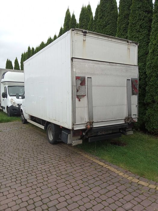 Wypożyczalnia samochodów dostawczych, windy, kontenery plandeki i inne