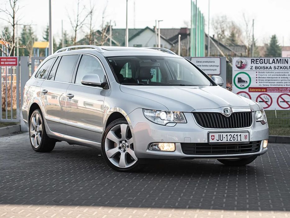 Skoda Superb 3.6i 360KM 4x4 DSG Skóra Panorama Bixenon Nav Tempomat Grzane Fotele