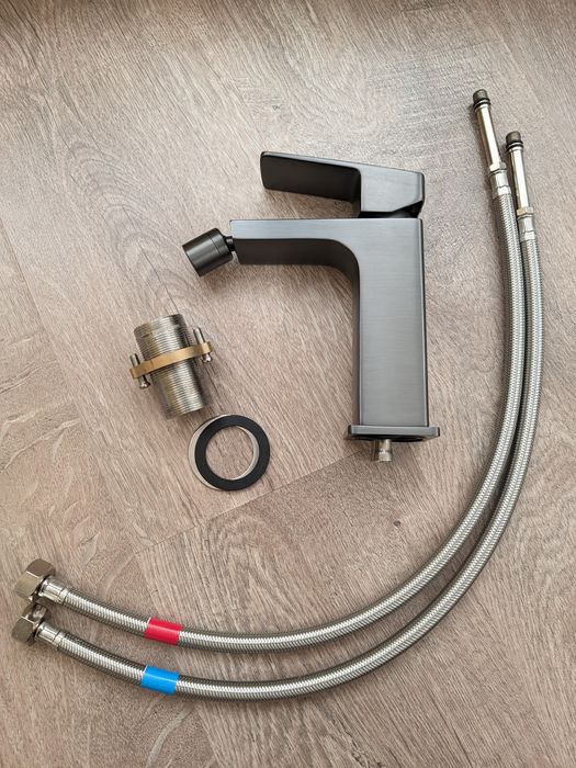 Новий змішувач для біде Imprese Grafiky