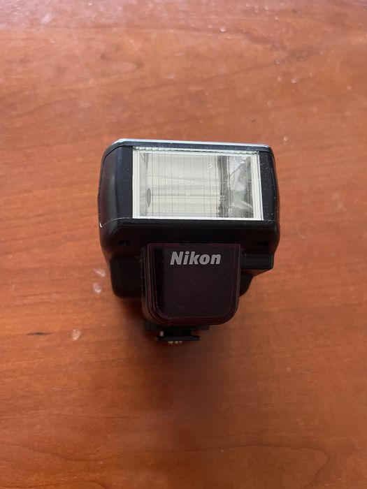 Nikon F 601 M com flash , mala e acessorios