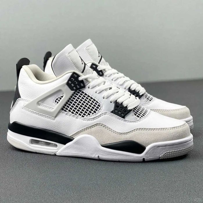 Jordan 4 Retro R. 45