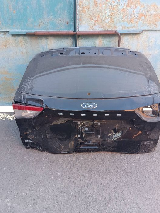 Заднее стекло (стекло ляды) Ford Escape, Kuga