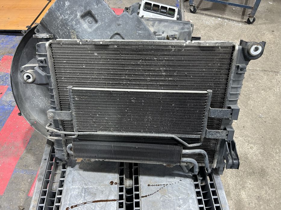 Dodge Ram 2008 r chlodnice komplet