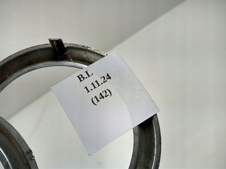 ZNACZEK LOGO EMBLEMAT ATRAPY AUDI A4 A6