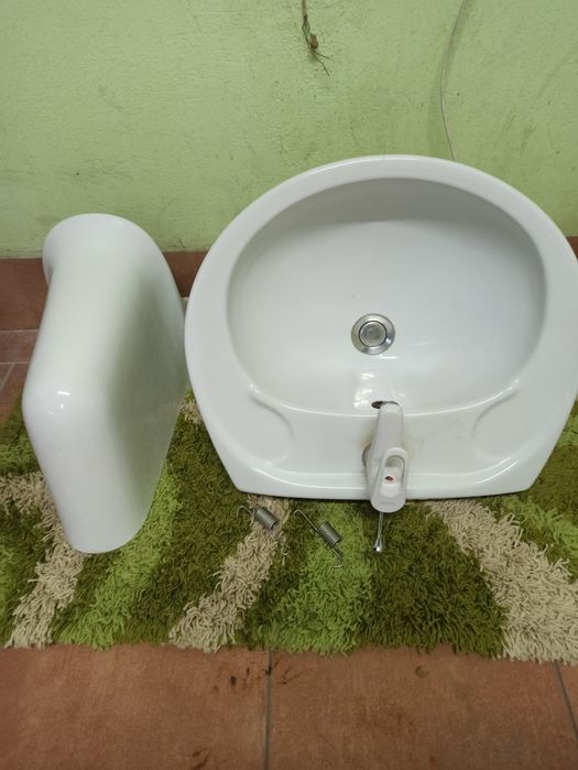 Umywalka ceramiczna