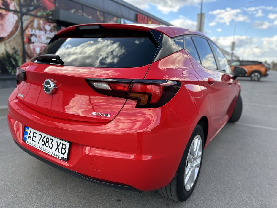 Opel Astra K 2016 год