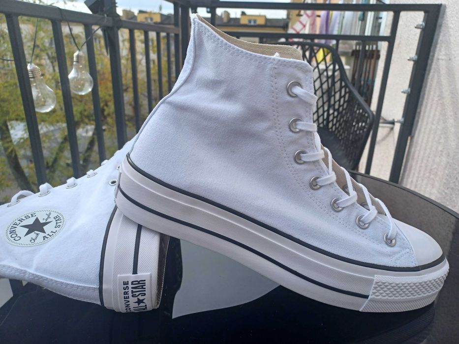 - Converse Chuck Taylor All Star - Trampki na platformie r. 42,5
