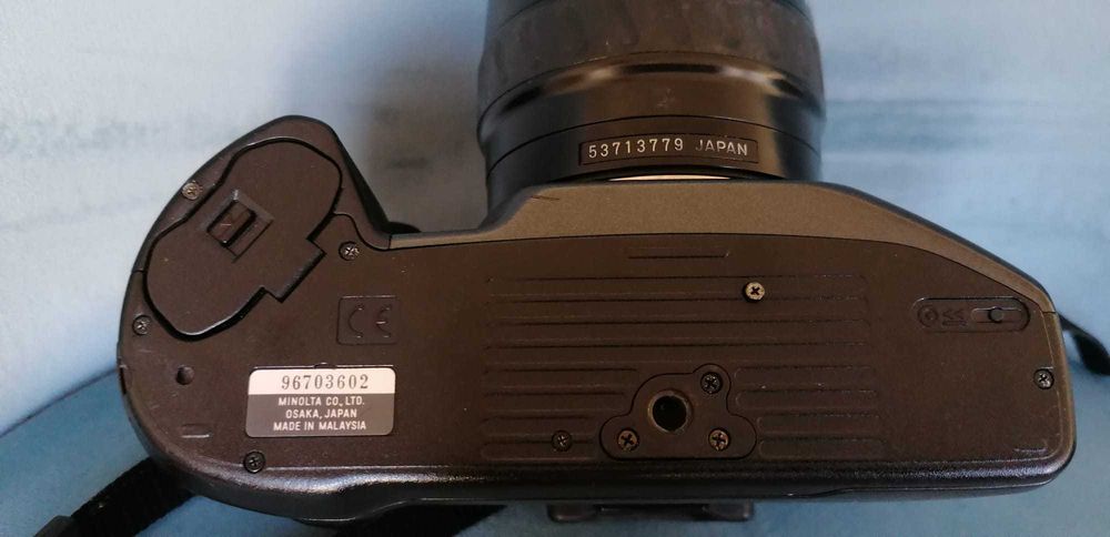 MINOLTA Analógica - DINAX  500si Super Corpo + Lente AF ZOOM 35-70mm