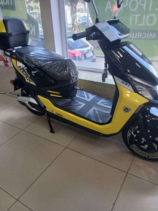 Продаю електро скутер