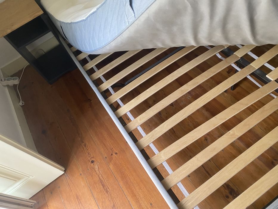 Cama de casal com colchao