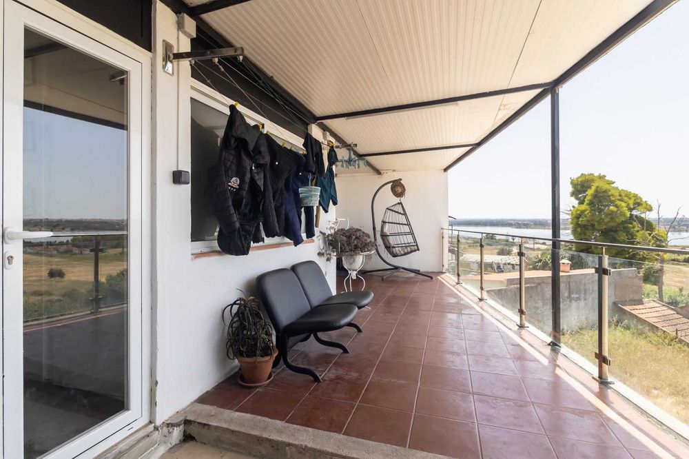 T2 com quintal quinta da lomba