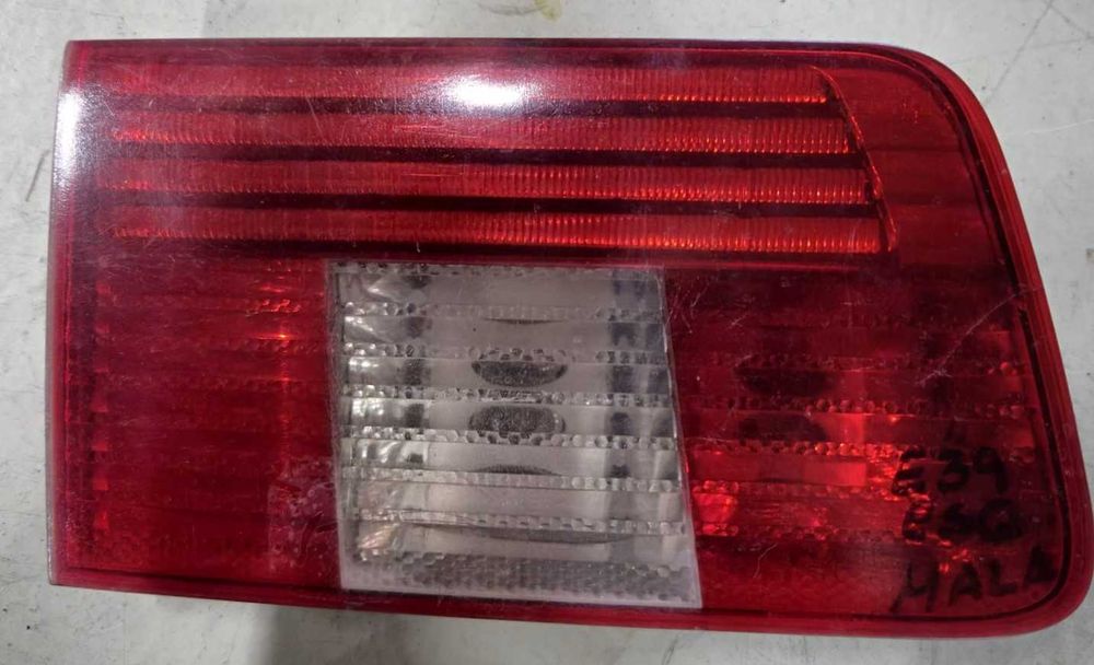 Farolim esquerdo Mala carrinha bmw E39