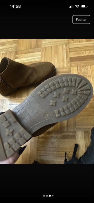 Botas pelo tornozelo