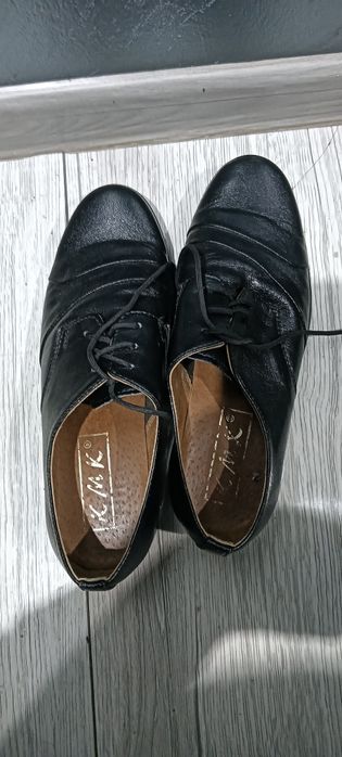Buty wizytowe ,komunijne rozmiar 34-35
