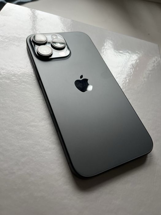 Iphone 16 Pro Max; 100%