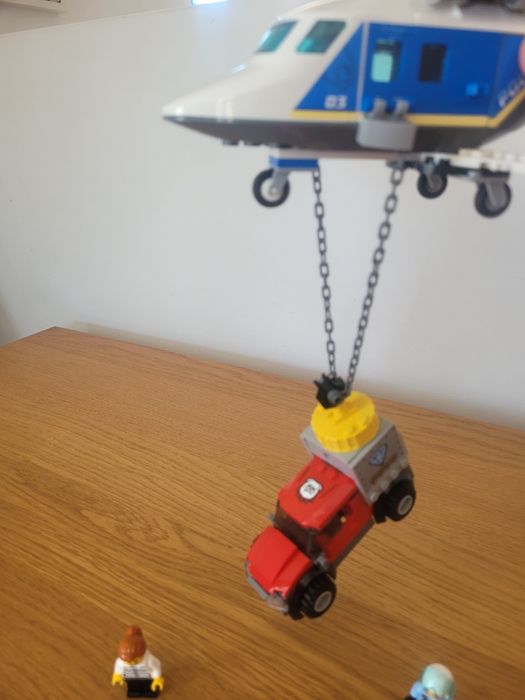 Lego city 60243, helikopter, pościg