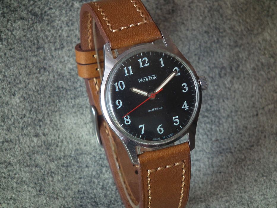 Wostok zegarek mechaniczny lata 80