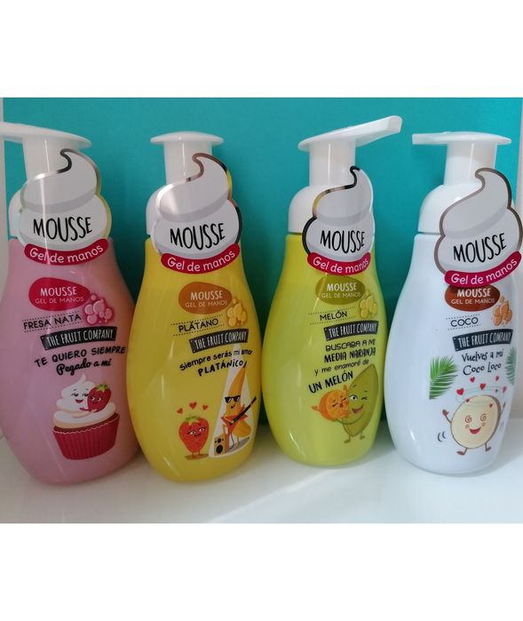 Mousse de mãos morango