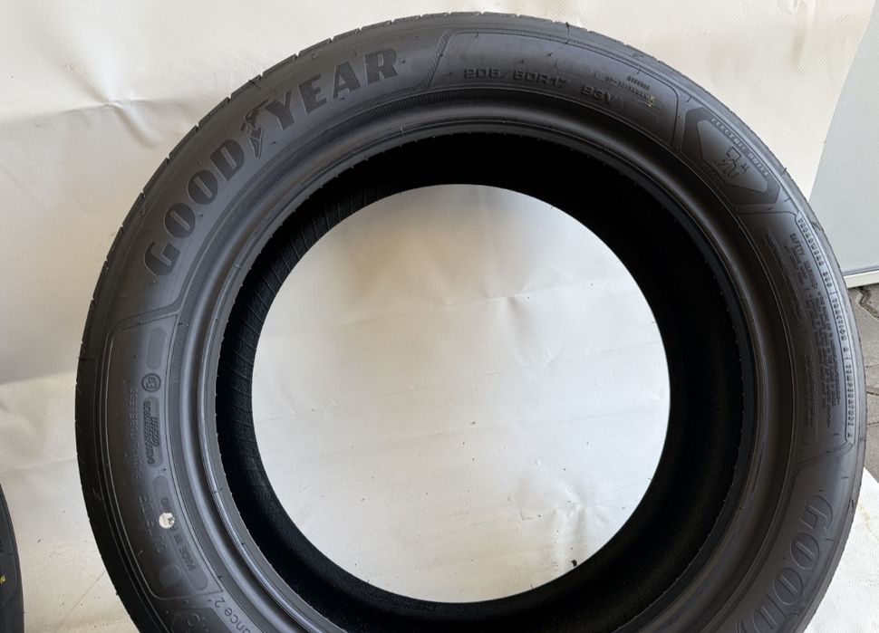 205/50R17 93V XL Goodyear Efficentgrip Performance 2 NOWE 2025