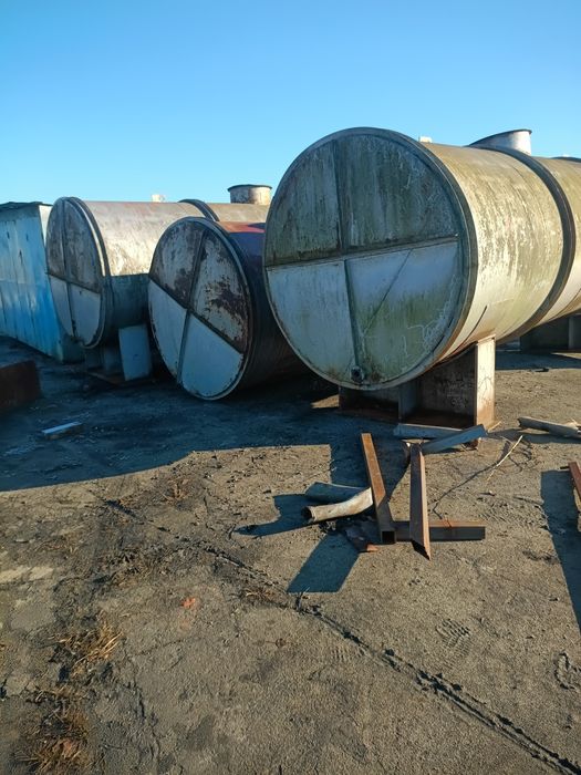 Продам резервуари