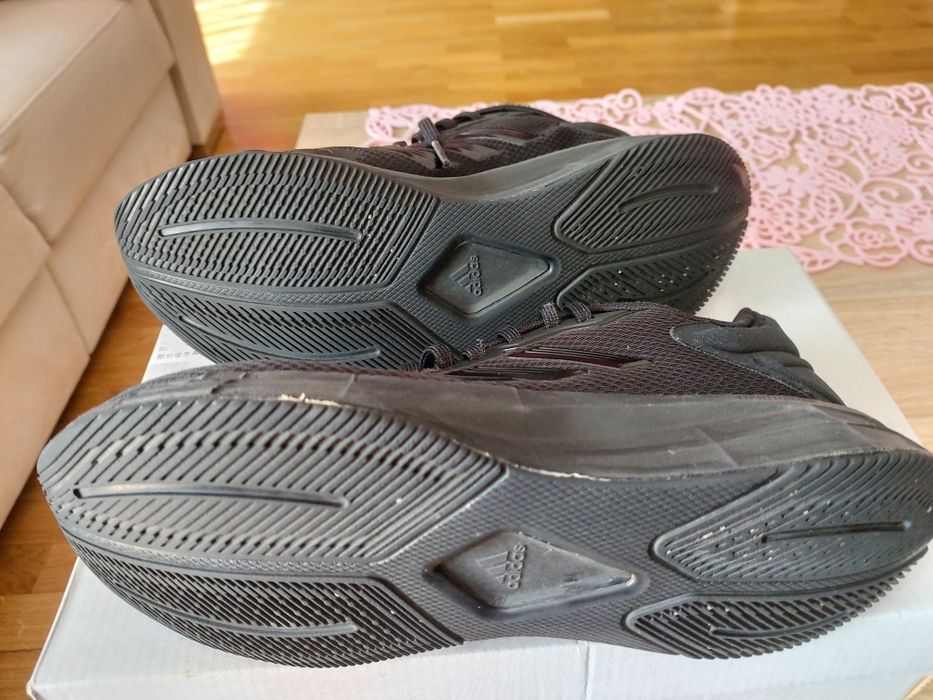 Adidas Duramo 10 buty do biegania, rozm. 38