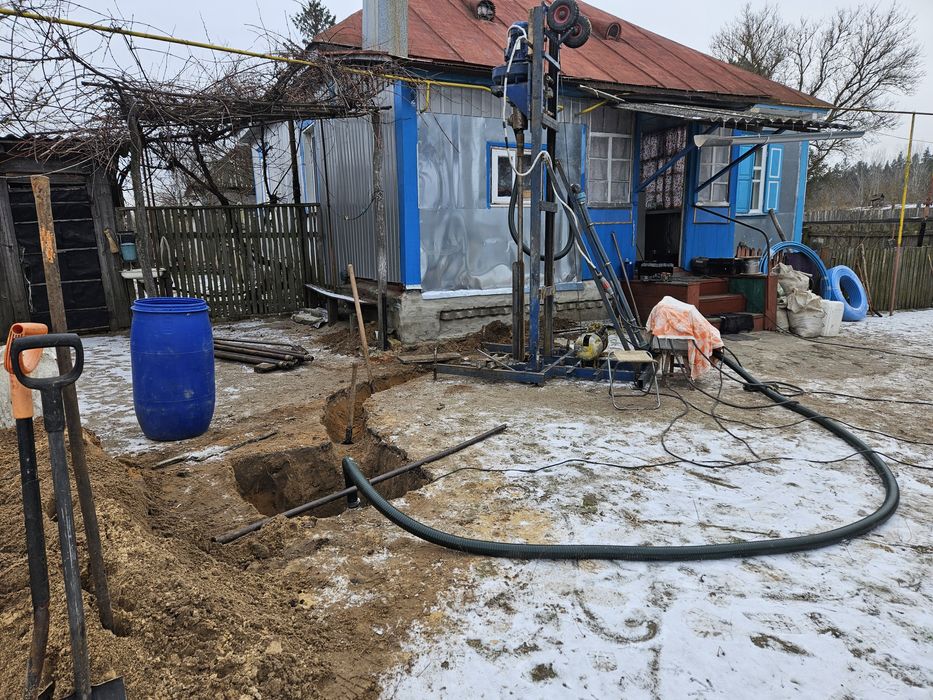 Буріння свердловини на воду вода в будинок під ключ