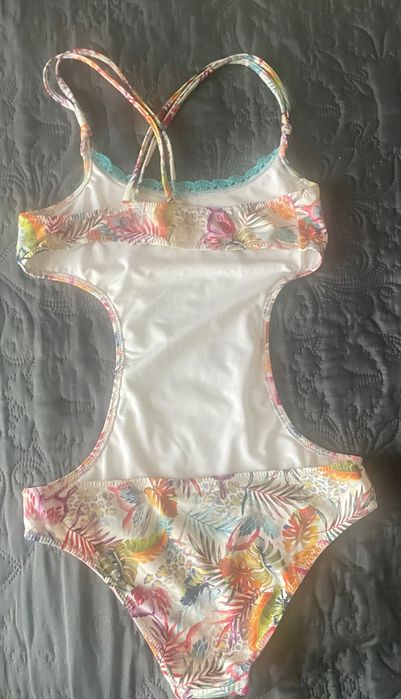Biquínis Calzedonia (2) 10/11 anos