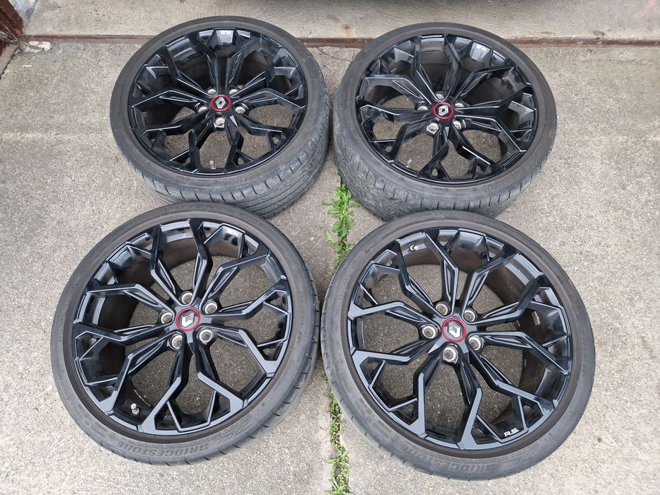 Renault Megane R.S Sport Interlagos 19" 5x114.3 Opony 245/35R19