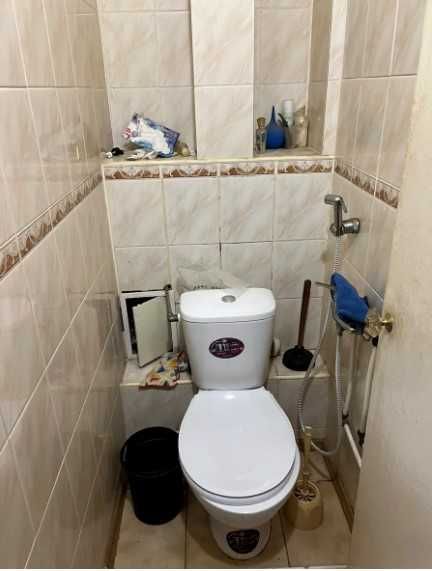 Двухкомнатная, "Сталинка", Севастопольская пл. 58000$.