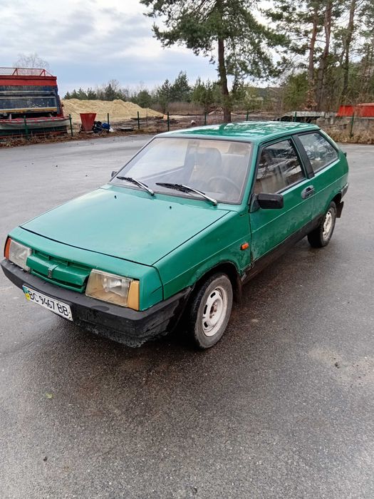 Автомобіль ваз 2108