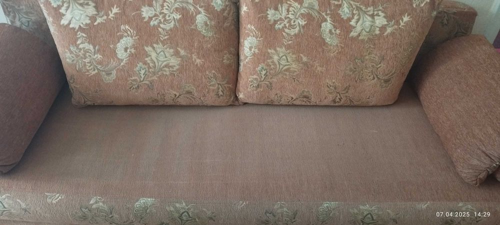 Диван розкладний.