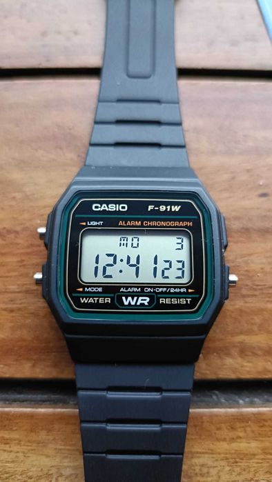 Casio F‑91W‑3 – Vidro Verde - Dificil de arranjar (Mercado Asiático)
