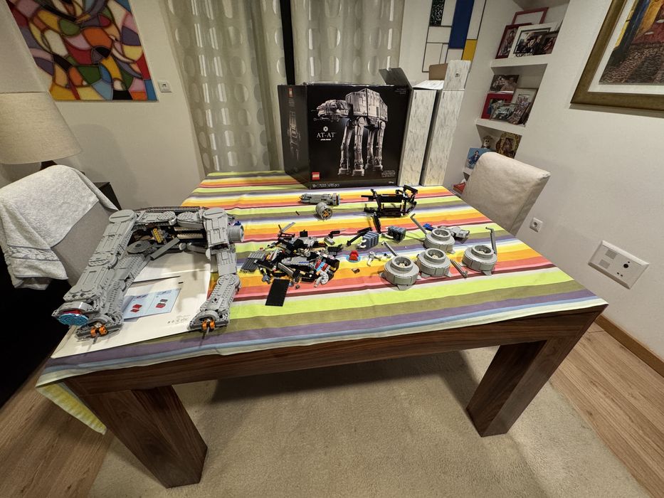 LEGO Star Wars AT-AT 75313 da série Ultimate Collector Series