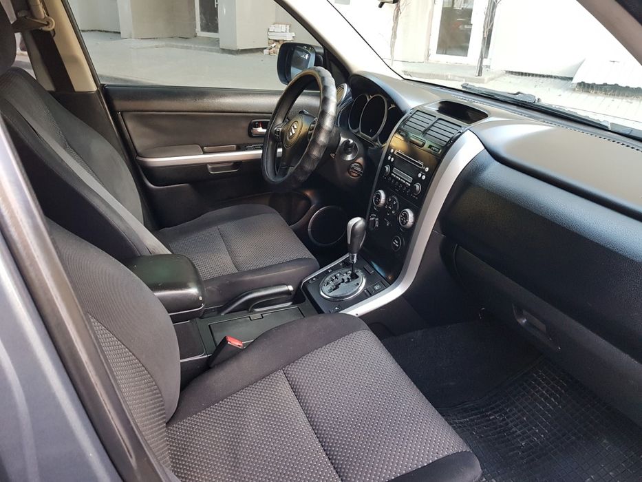 Suzuki Grand Vitara 2008 г. Газ-бензин.  В отличном состоянии.
