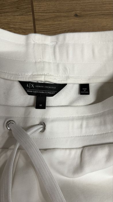 Оригінальний жіночий костюм Armani