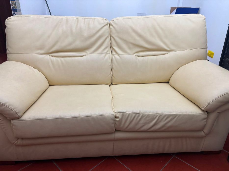 Vendo 2 Sofás de sala