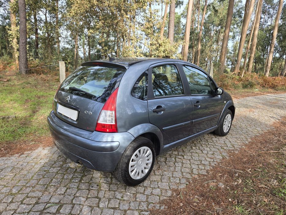 Com 122mil km revisado com troca da distribuição