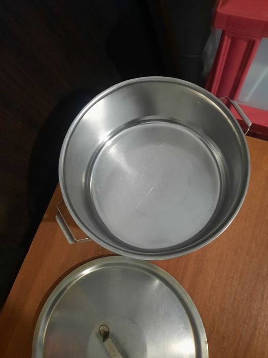 Кастрюли  советская  нержавейка