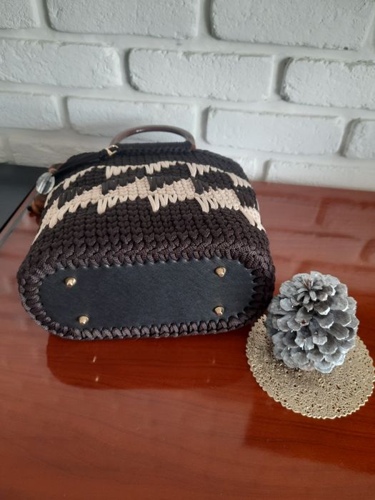Torebka robiona na szydełku
