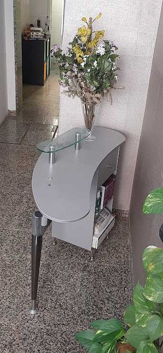 mobiliário de cabeleireiro! não falta nada no seu salão?