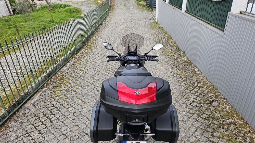 Yamaha tracer 7 (2021)