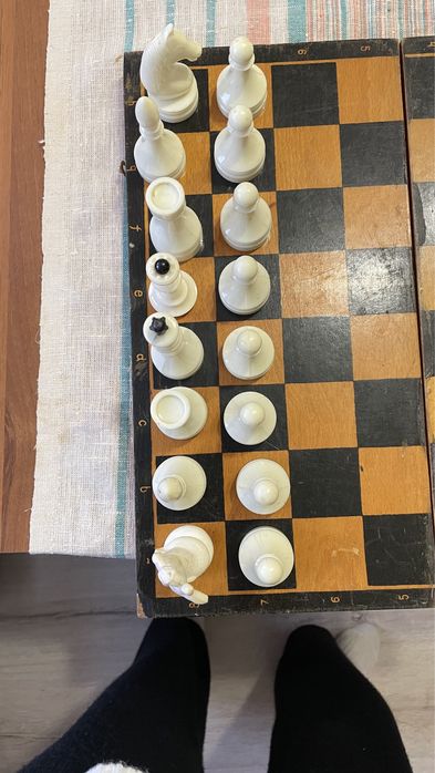 Продаю бу шахи в нормальному стані фігури не всі рідні