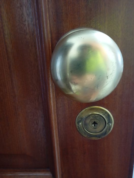 Fechadura de sobrepor